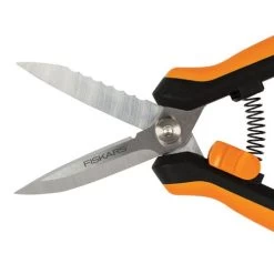 Fiskars® Multi-Snip Pruner 10 Fiskars® Multi-Snip Pruner -Botanical Bliss 33964 1